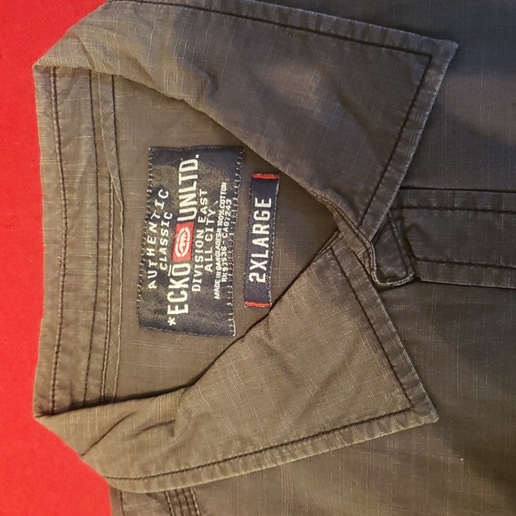 Lot of 2 Mens XXL gray and light gray short sleeve button up shirts by Marc Ecko - Picture 3 of 9